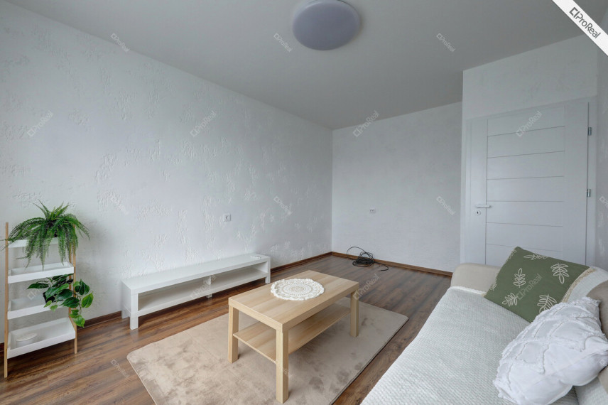 Nuomojamas butas Čiobiškio g., Šeškinė, Vilniaus m., Vilniaus m. sav., 50 m2 ploto, 2 kambariai 3
