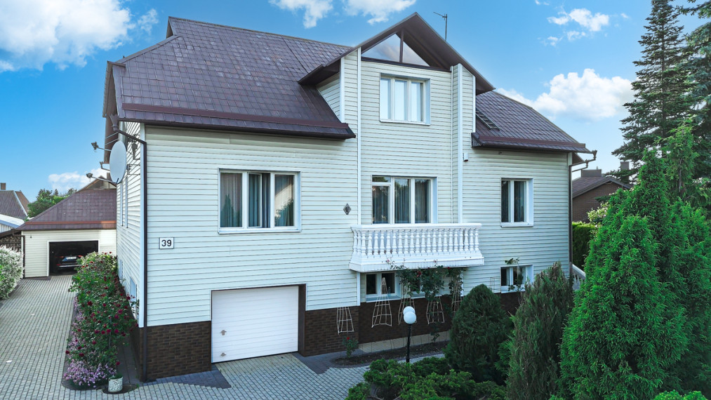 Parduodamas namas S. Nėries g., Mažeikių m., Mažeikių r. sav., 350 m2 ploto, 2 aukštai 2