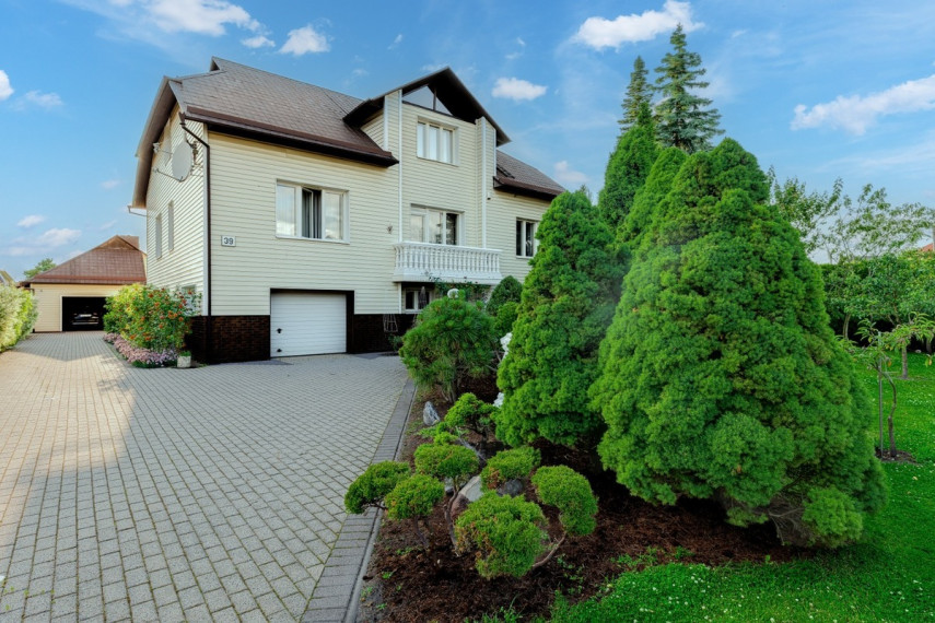 Parduodamas namas S. Nėries g., Mažeikių m., Mažeikių r. sav., 350 m2 ploto, 2 aukštai 9