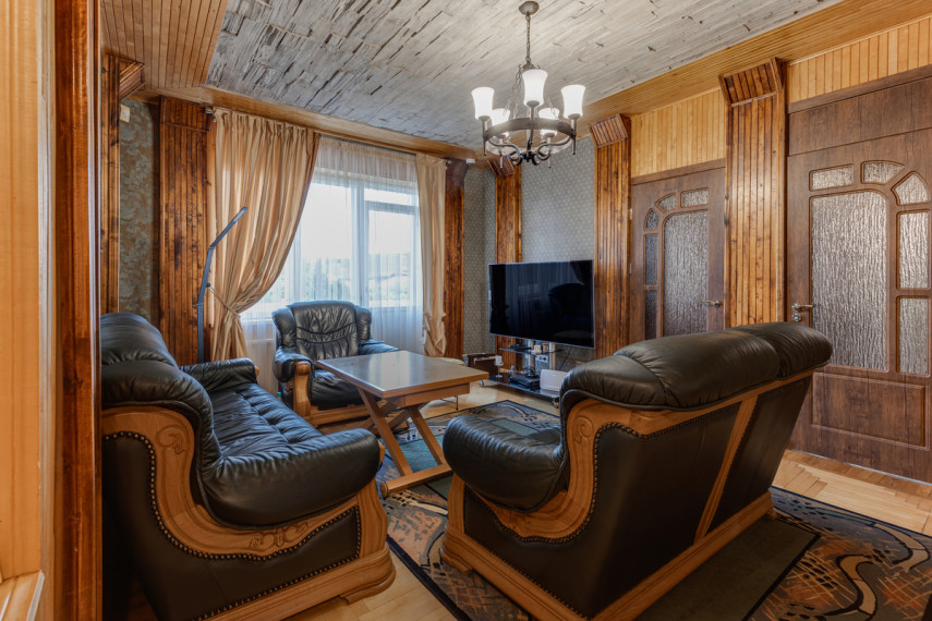 Parduodamas namas S. Nėries g., Mažeikių m., Mažeikių r. sav., 350 m2 ploto, 2 aukštai 16
