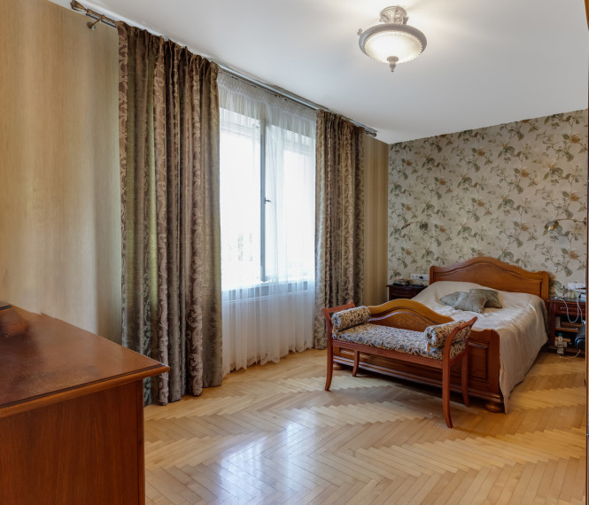 Parduodamas namas S. Nėries g., Mažeikių m., Mažeikių r. sav., 350 m2 ploto, 2 aukštai 22