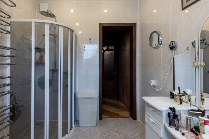 Parduodamas namas S. Nėries g., Mažeikių m., Mažeikių r. sav., 350 m2 ploto, 2 aukštai 26