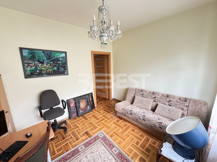 Parduodamas namas Gubernija, Šiaulių m., Šiaulių m. sav., 238 m2 ploto, 1 aukštai 16