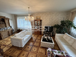 Parduodamas namas Gubernija, Šiaulių m., Šiaulių m. sav., 238 m2 ploto, 1 aukštai 8