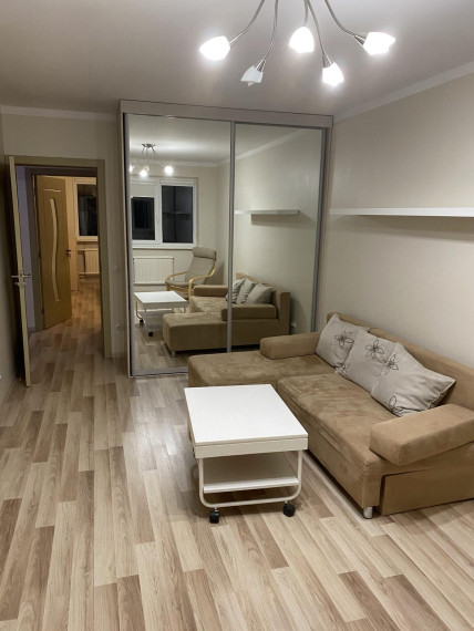 Nuomojamas butas Savanorių pr., Naujamiestis, Vilniaus m., Vilniaus m. sav., 48 m² ploto 2 kambariai 1