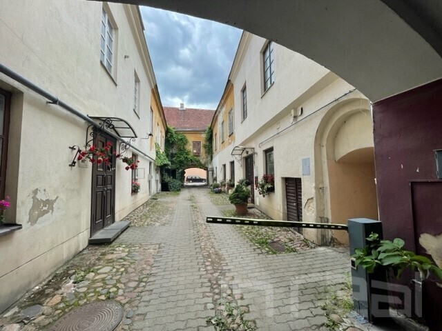 Parduodamas butas Savičiaus g., Senamiestyje, Vilniuje, 32.55 kv.m ploto, 2 kambariai 2