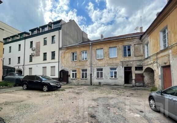 Parduodamas butas Savičiaus g., Senamiestyje, Vilniuje, 32.55 kv.m ploto, 2 kambariai 3