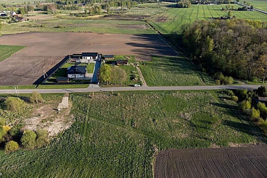 PARDUODAMAS 43,00 ARŲ SKLYPAS GĖLIŲ G. 10, ULIŪNŲ GYVENVIETĖJE 3