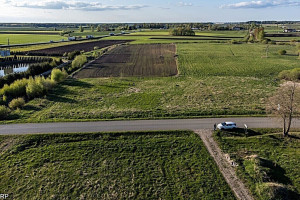 PARDUODAMAS 43,00 ARŲ SKLYPAS GĖLIŲ G. 10, ULIŪNŲ GYVENVIETĖJE 5