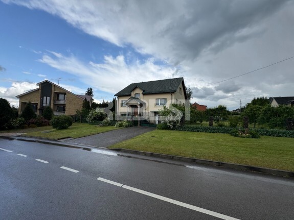 Parduodamas namas Santarvės g., Vijolių k., Šiaulių r. sav., 331.1 m2 ploto, 1 aukštai 1