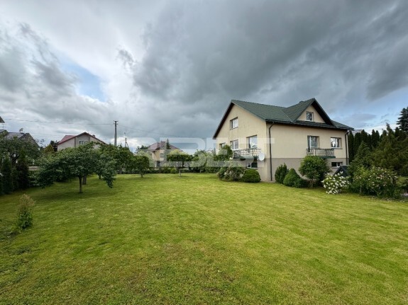 Parduodamas namas Santarvės g., Vijolių k., Šiaulių r. sav., 331.1 m2 ploto, 1 aukštai 3
