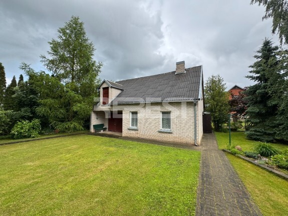Parduodamas namas Santarvės g., Vijolių k., Šiaulių r. sav., 331.1 m2 ploto, 1 aukštai 4