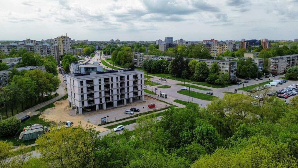 Butas su vaizdu į parką 6