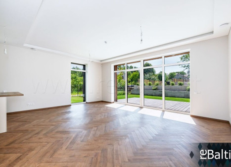 Parduodamas namas Migūnų g., Vilniaus m., Vilniaus m. sav., 129.49 m2 ploto, 2 aukštai