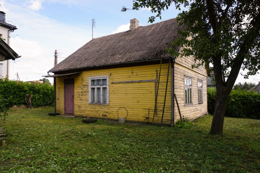 Parduodamas namas Akmenės r. sav., Papilės mstl., Simono Daukanto a., 61.57 m2 ploto, 1 aukštai 4