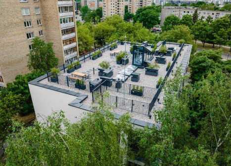 Parduodamas butas per 2 aukštus Tuskulėnų g., Žirmūnuose, Vilniuje.