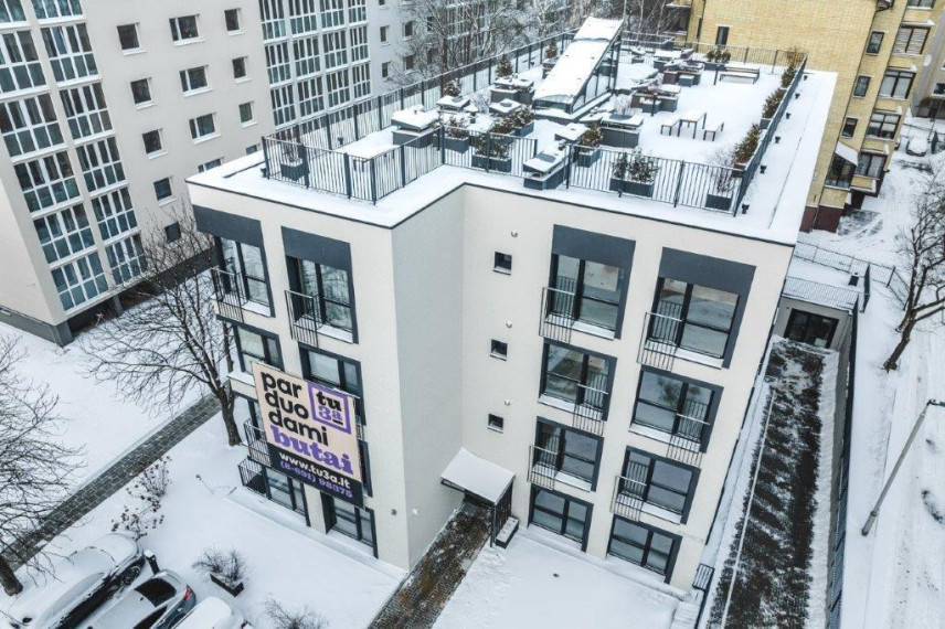 Parduodamas butas per 2 aukštus Tuskulėnų g., Žirmūnuose, Vilniuje. 2