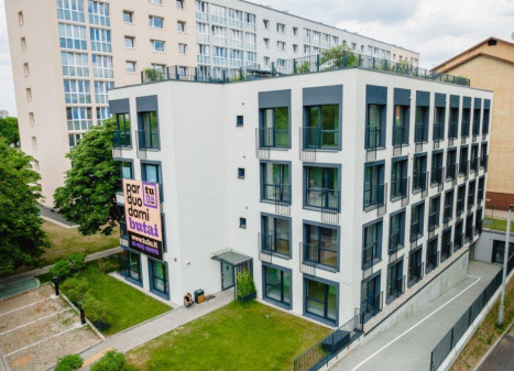 Parduodamas butas per 2 aukštus Tuskulėnų g., Žirmūnuose, Vilniuje.