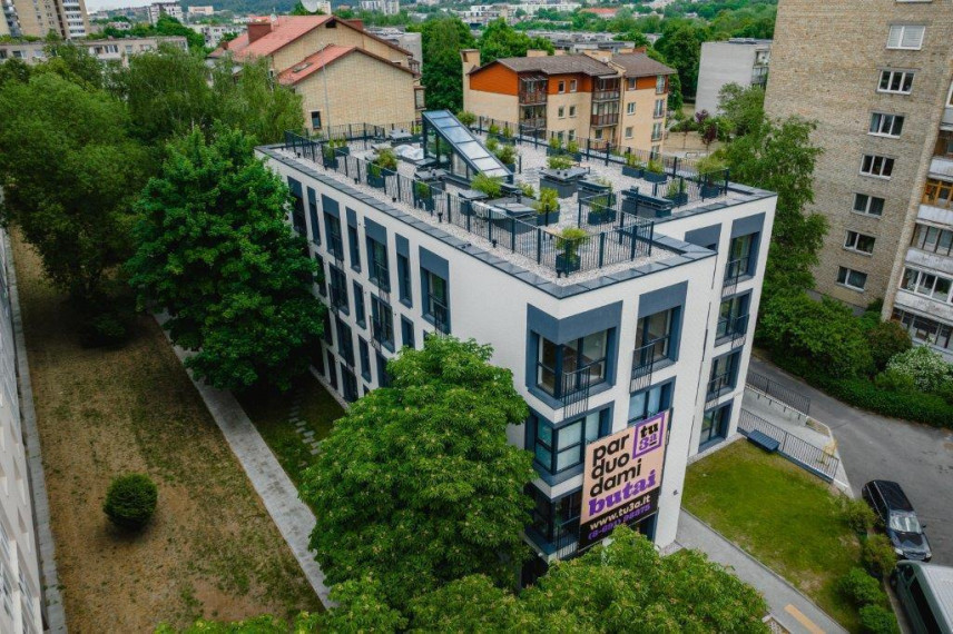 Parduodamas butas per 2 aukštus Tuskulėnų g., Žirmūnuose, Vilniuje. 6