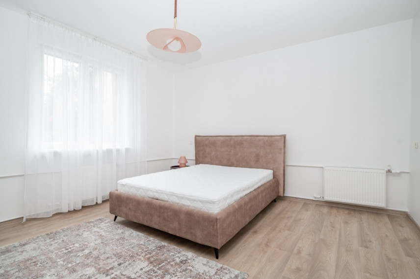 Nuomojamas butas Kęstučio g., Žvėrynas, Vilniaus m., Vilniaus m. sav., 77 m2 ploto, 3 kambariai 6