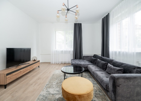 Nuomojamas butas Kęstučio g., Žvėrynas, Vilniaus m., Vilniaus m. sav., 77 m2 ploto, 3 kambariai