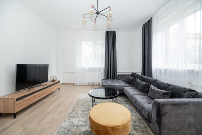 Nuomojamas butas Kęstučio g., Žvėrynas, Vilniaus m., Vilniaus m. sav., 77 m2 ploto, 3 kambariai 1