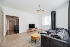 Nuomojamas butas Kęstučio g., Žvėrynas, Vilniaus m., Vilniaus m. sav., 77 m2 ploto, 3 kambariai 3
