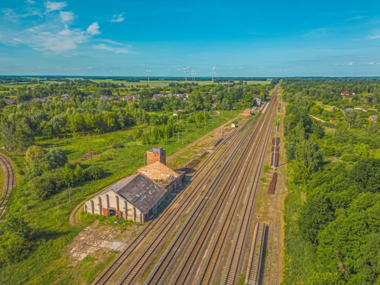 Parduodamos administracinės, gamybinės, kitos paskirties, paslaugų, prekybos, sandėliavimo patalpos Geležinkelio g., Pilviškių mstl., Vilkaviškio r. sav., 690.9 m2 ploto 5