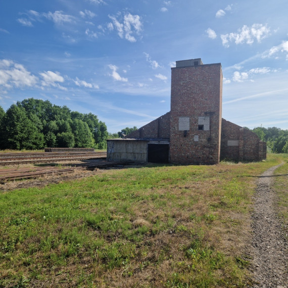 Parduodamos administracinės, gamybinės, kitos paskirties, paslaugų, prekybos, sandėliavimo patalpos Geležinkelio g., Pilviškių mstl., Vilkaviškio r. sav., 690.9 m2 ploto 9