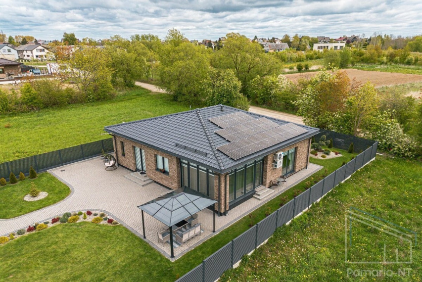 Parduodamas namas Klaipėdos m., Klaipėdos m. sav., 130 m2 ploto, 1 aukštai 10