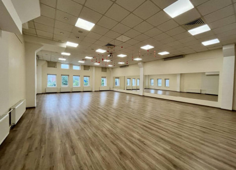 Nuomojamos administracinės, kitos paskirties, paslaugų, prekybos patalpos Laisvės pr. 58, Viršuliškės, Vilniaus m., Vilniaus m. sav., 800 m2 ploto Nuomojamos administracinės, kitos paskirties, paslaugų, prekybos patalpos Laisvės pr. 58, Viršuliškės, Vilniaus m., Vilniaus m. sav., 800 m2 ploto