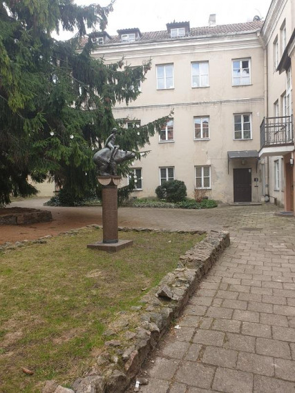Parduodamas butas Stiklių g., Senamiestis, Vilniaus m., Vilniaus m. sav., 963.48 m² ploto 23 kambariai 2