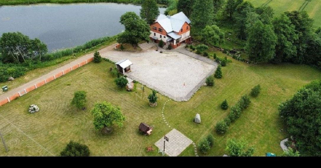 Parduodamas namas Grūšlaukės k., Kretingos r. sav., 260 m2 ploto, 2 aukštai 2