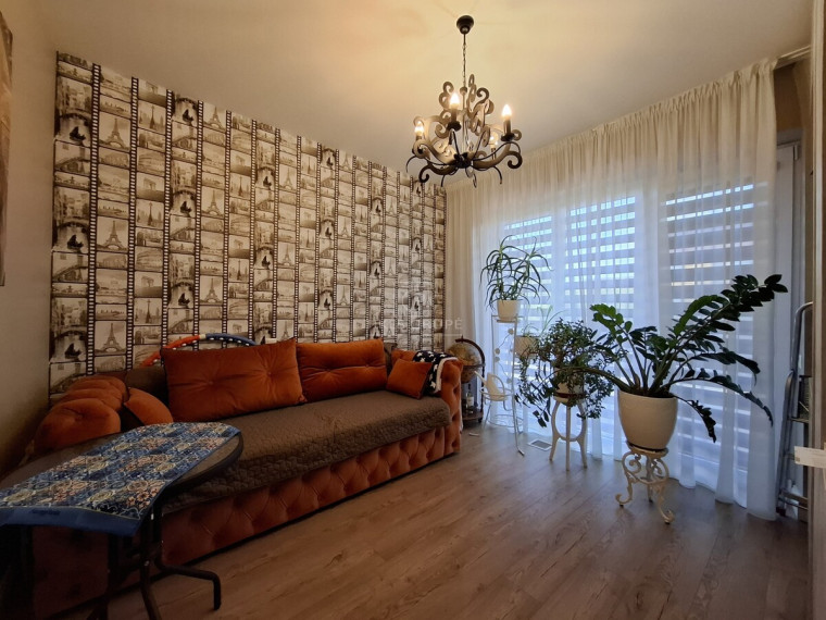 Parduodamas namas Ketvergių k., Klaipėdos r. sav., 205 m2 ploto, 2 aukštai 6