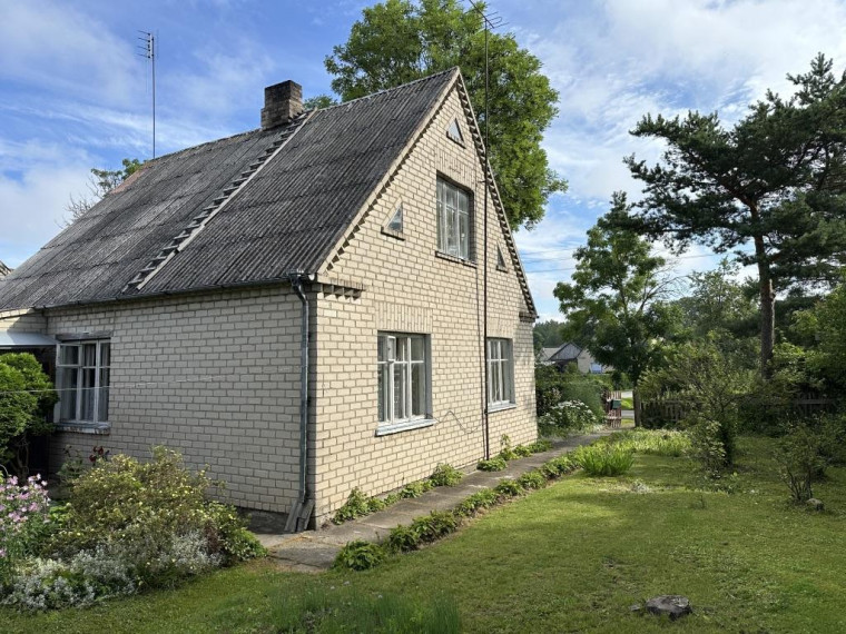 Parduodamas namas Kapų g., Linkuvos m., Pakruojo r. sav., 62.77 m² ploto 3 kambariai 3