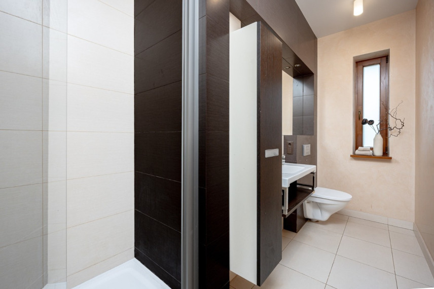 Parduodamas namas A. Šabaniausko g., Santariškės, Vilniaus m., Vilniaus m. sav., 220 m2 ploto, 2 aukštai 24
