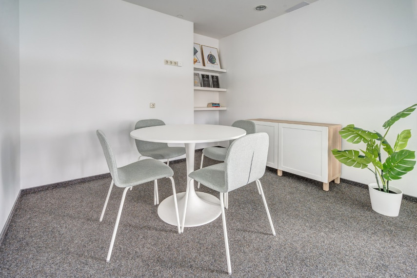 Parduodamos administracinės patalpos Konstitucijos pr., Šnipiškės, Vilniaus m., Vilniaus m. sav., 115.44 m2 ploto 12