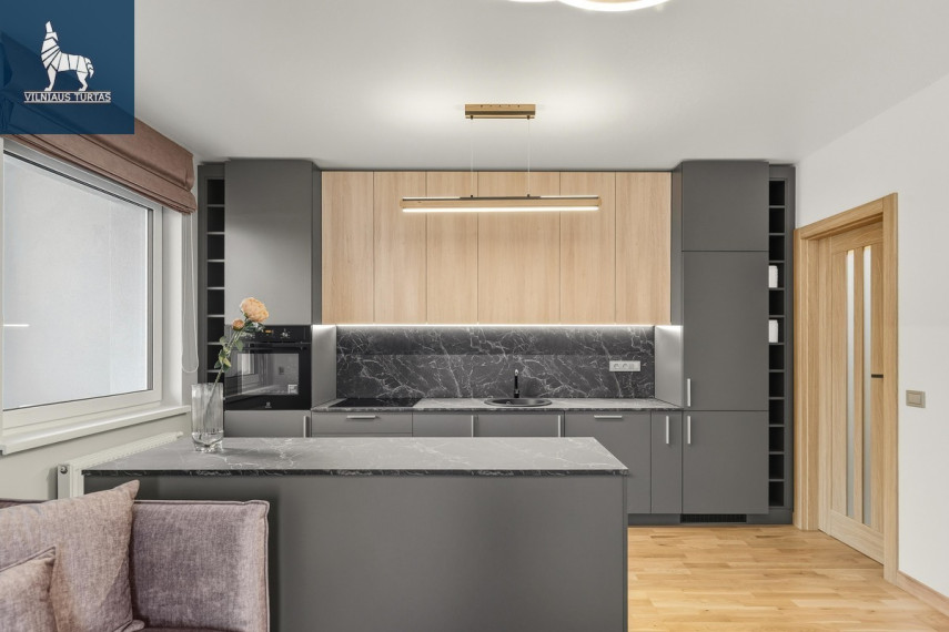 Parduodamas butas Daugėliškio g., Šnipiškės, Vilniaus m., Vilniaus m. sav., 91.82 m2 ploto, 4 kambariai 8