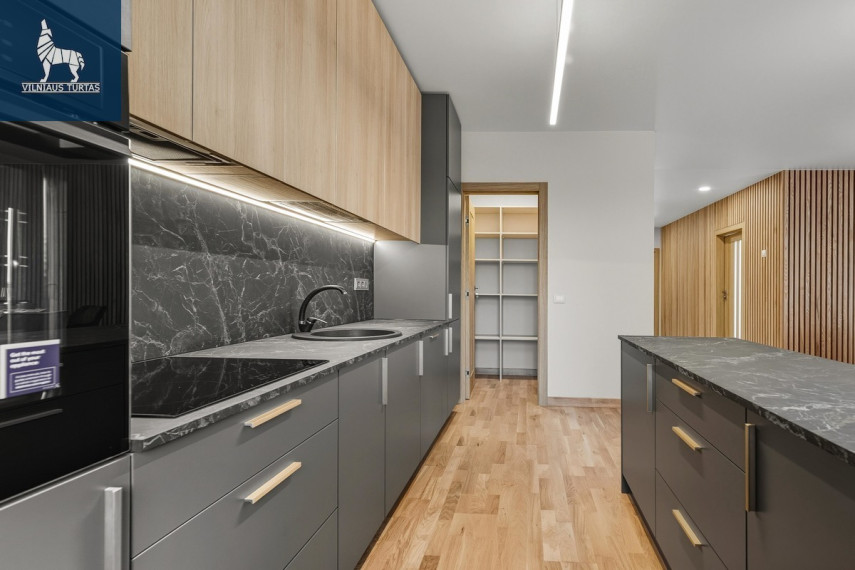 Parduodamas butas Daugėliškio g., Šnipiškės, Vilniaus m., Vilniaus m. sav., 91.82 m2 ploto, 4 kambariai 10