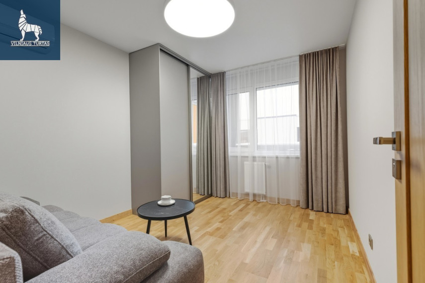 Parduodamas butas Daugėliškio g., Šnipiškės, Vilniaus m., Vilniaus m. sav., 91.82 m2 ploto, 4 kambariai 18