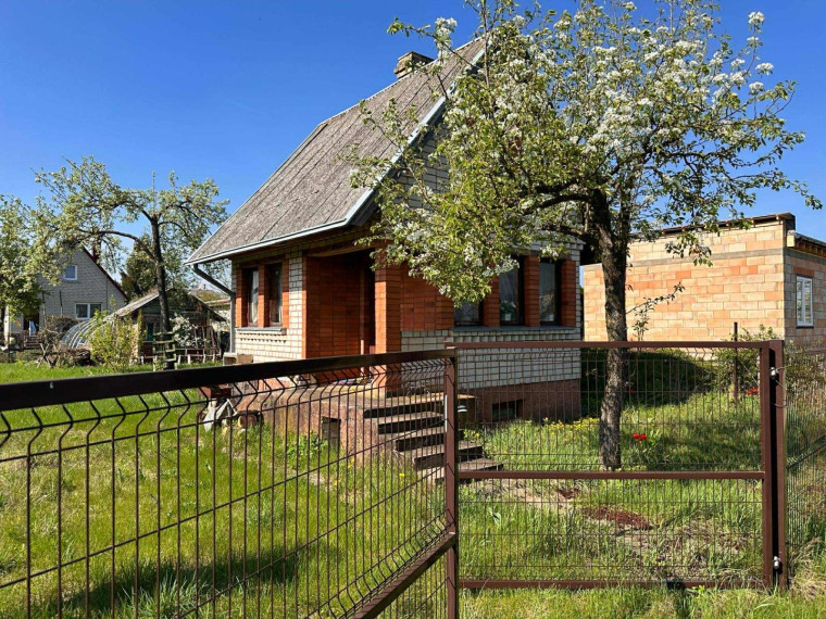 Parduodamas namas Pienių g., Jonavos m., Jonavos r. sav., 20.00 m² ploto 1 kambarys 4