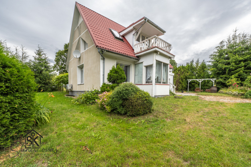 PARDUODAMA SODYBA IŠSKIRTINĖJE VIETOJE SU TVENKINIU IR 2.75 HA ŽEMĖS ŠILUTĖS R. SAV., NIKĖLŲ K. 24