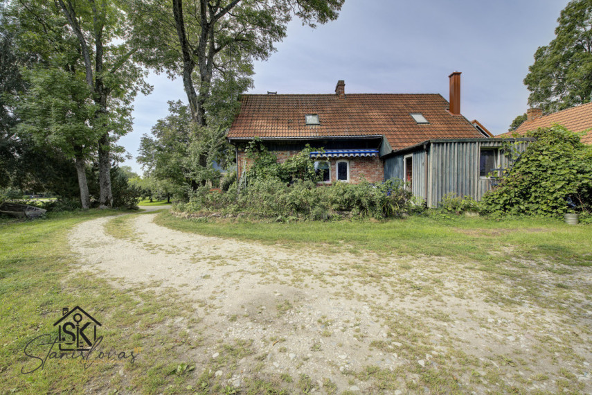 PARDUODAMAS PELNINGAS KAIMO TURIZMO VERSLAS – 6 AUTONOMINIŲ PASTATŲ KOMPLEKSAS SU 1,39 HA SKLYPAIS PRIE PAKALNĖS UPĖS (Pakalnės k., Pakalnės g. 64) 44