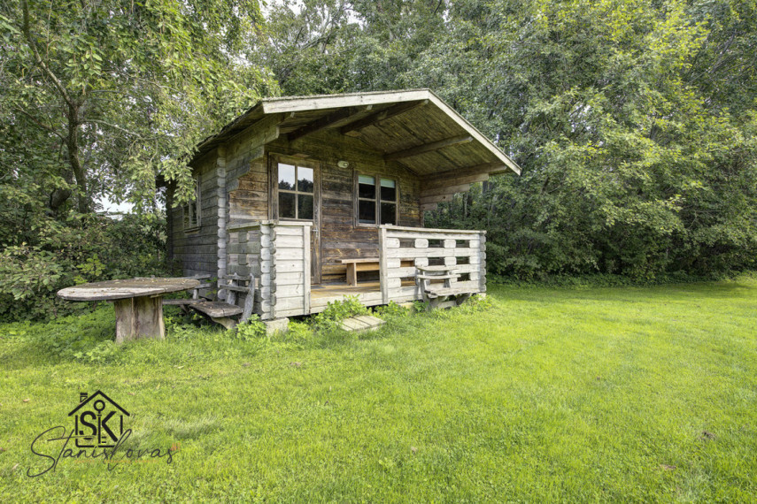 PARDUODAMAS PELNINGAS KAIMO TURIZMO VERSLAS – 6 AUTONOMINIŲ PASTATŲ KOMPLEKSAS SU 1,39 HA SKLYPAIS PRIE PAKALNĖS UPĖS (Pakalnės k., Pakalnės g. 64) 45