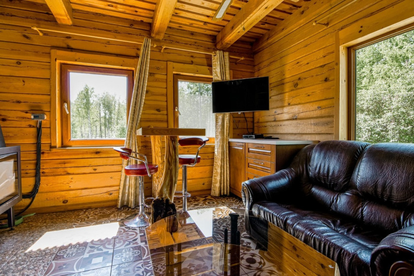 Parduodamas namas Lazdijų r. sav., Gegutės k., Šlavantų, 696 m2 ploto, 2 aukštai 25