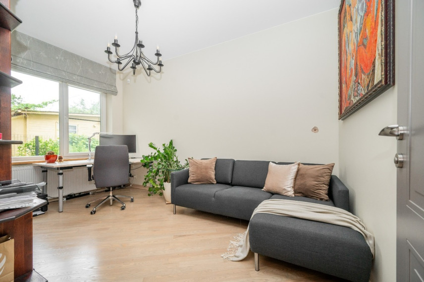Parduodamas namas Viršupio Sodų 17-oji g., Antakalnis, Vilniaus m., Vilniaus m. sav., 276.25 m2 ploto, 2 aukštai 12