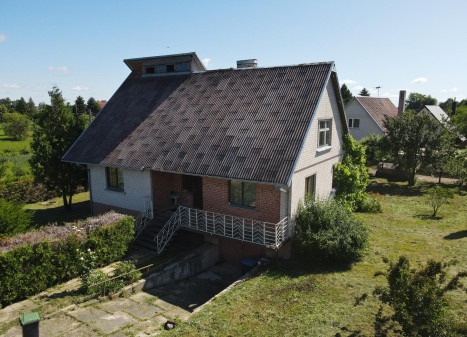 Parduodamas namas Lakštingalų g., Klausučių k., Jurbarko r. sav., 186.97 m² ploto 3 kambariai Parduodamas namas Lakštingalų g., Klausučių k., Jurbarko r. sav., 186.97 m² ploto 3 kambariai