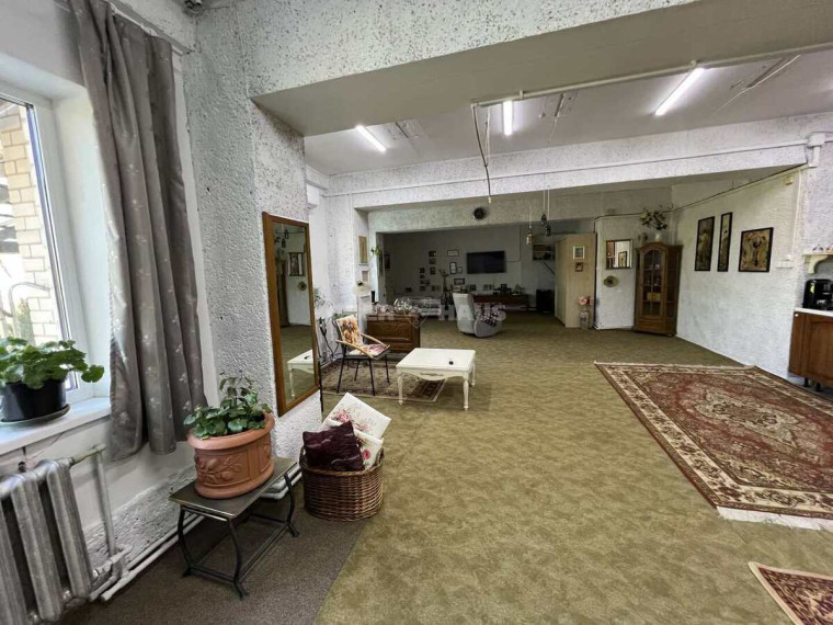 Parduodamas namas Naujamiesčio g., Liberiškio k., Panevėžio r. sav., 620 m2 ploto, 2 aukštai 12
