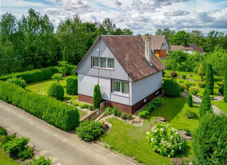 Parduodamas namas Kaštonų g., Agluonų k., Akmenės r. sav., 156.08 m2 ploto, 2 aukštai 1