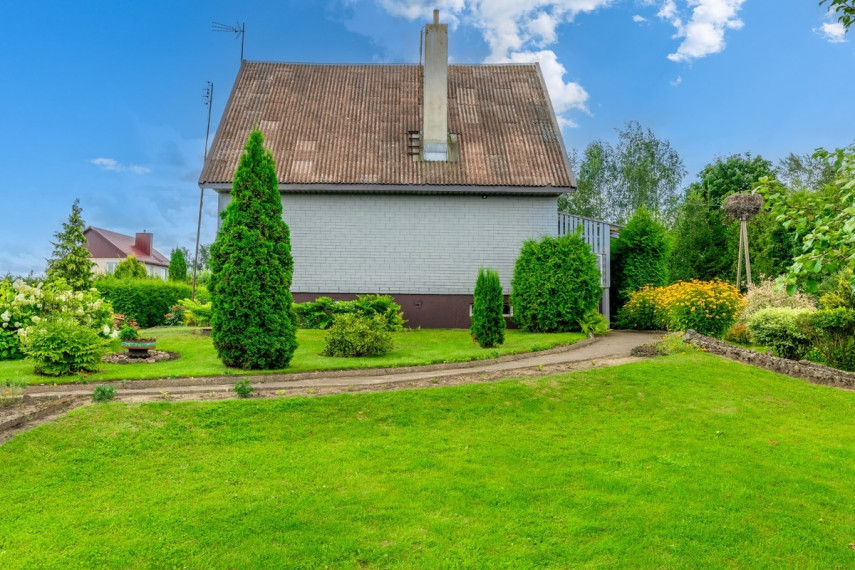 Parduodamas namas Kaštonų g., Agluonų k., Akmenės r. sav., 156.08 m2 ploto, 2 aukštai 10